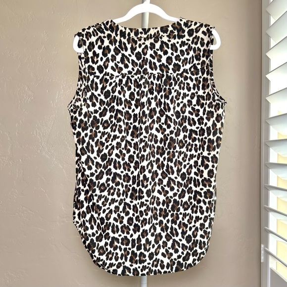 Vince Camuto Leopard Print Sleeveless Blouse | Size M - Picture 7 of 9